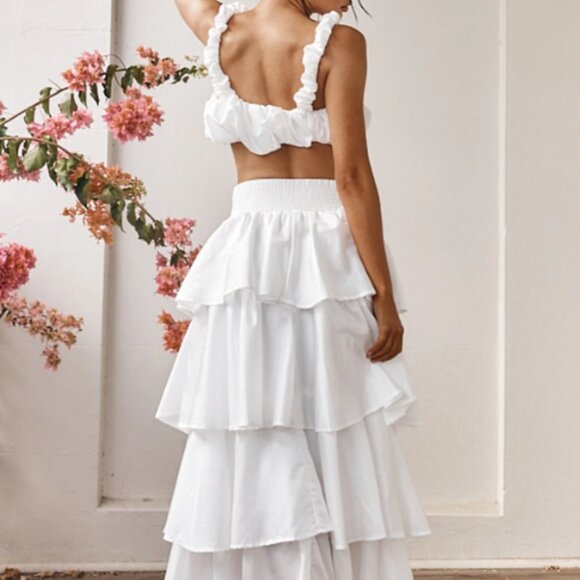 Selfie Leslie Set: Sozo Bubble Crop Top Ivory - Picture 2 of 3